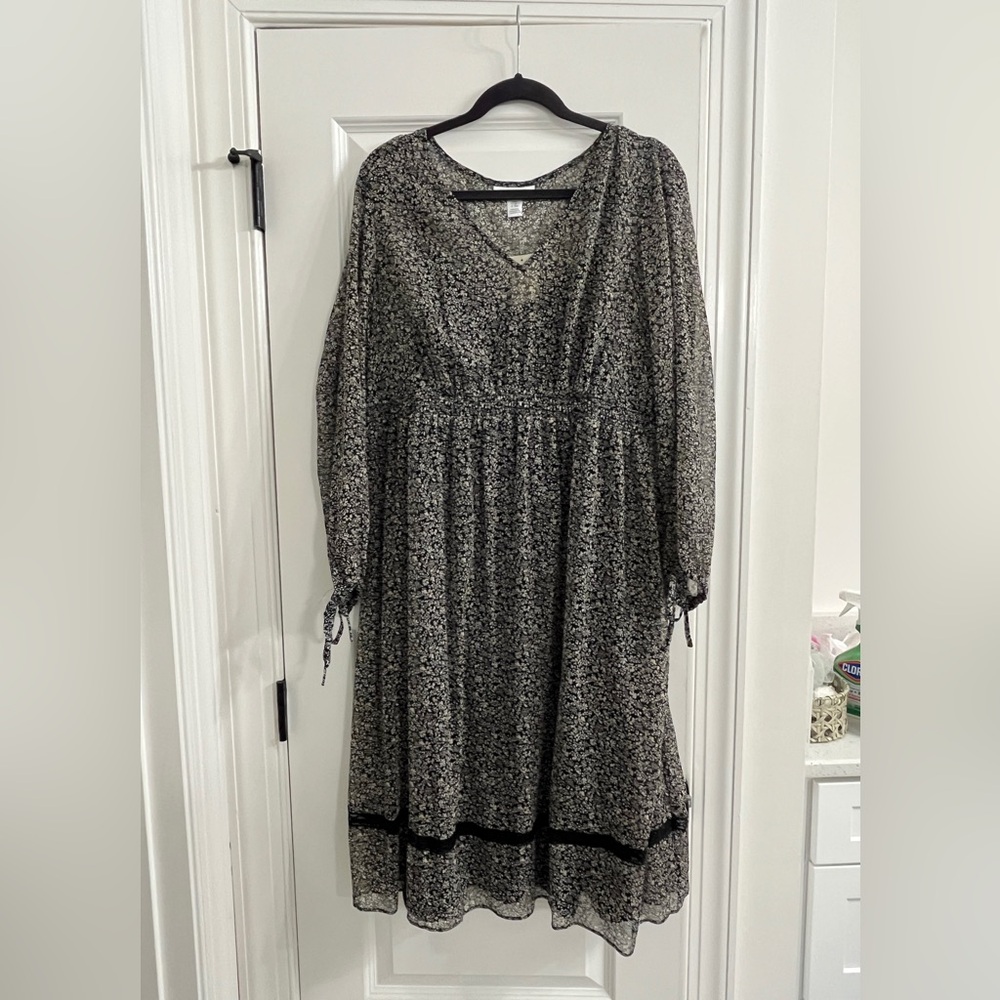Maternity flowy dress 2x